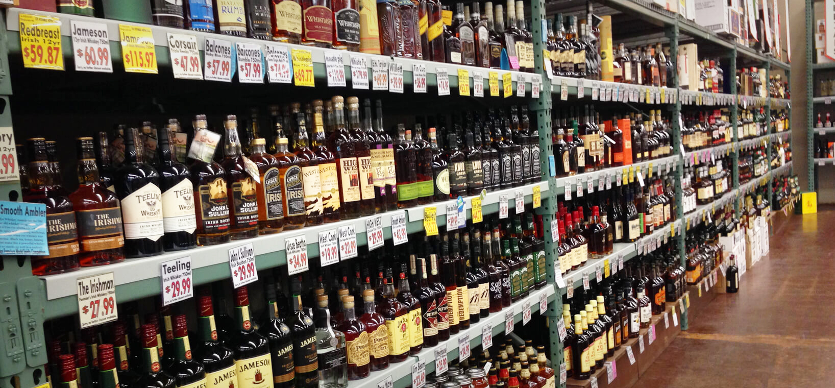 Pascales Liquor Square